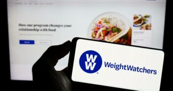 Weight Watchers Punkte in der Rente – Aktiv und gesund bleiben (Foto: AdobeStock - 584194493 Timon)